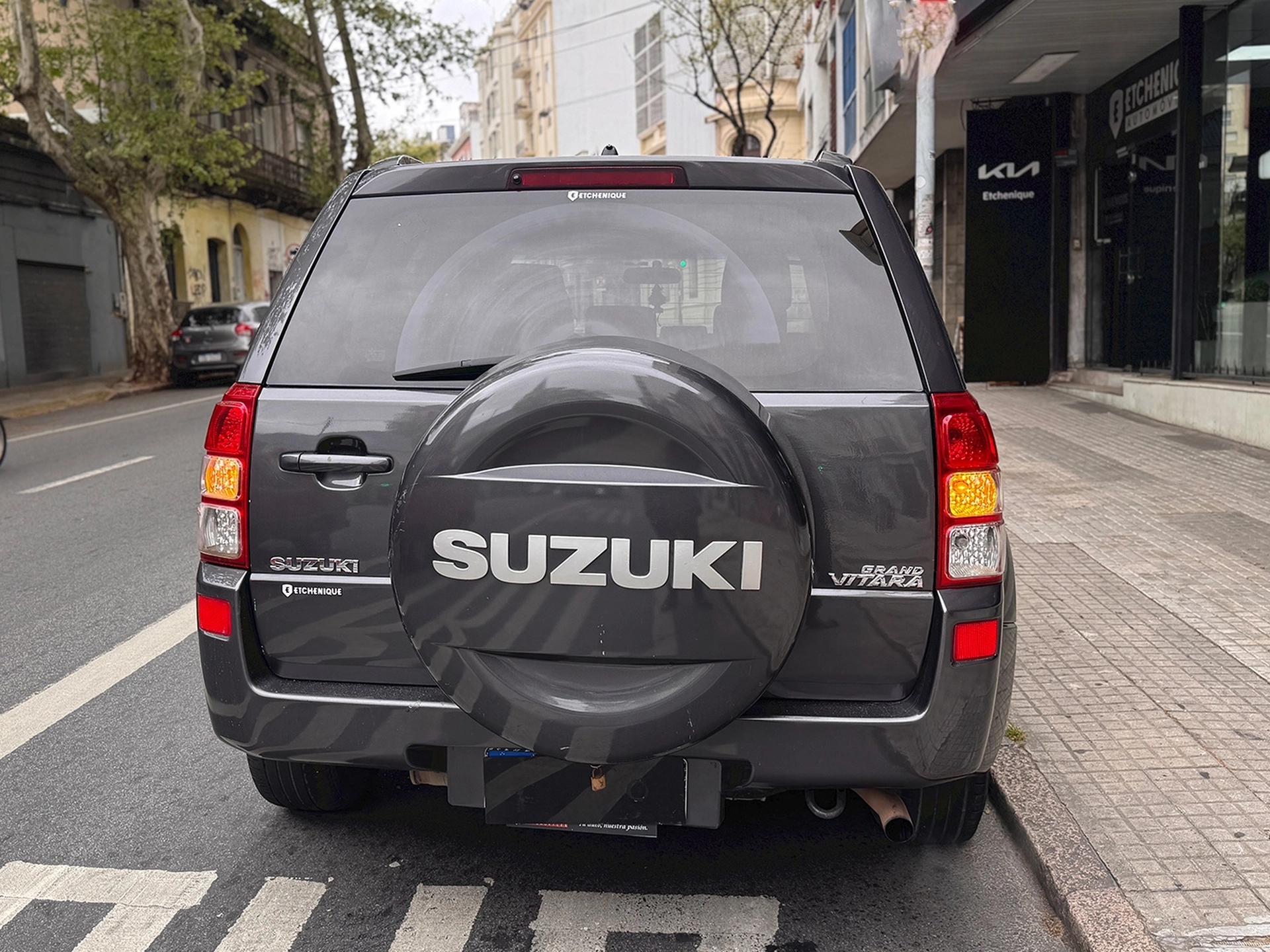Suzuki Grand Vitara 2.4 A/T 2WD Full