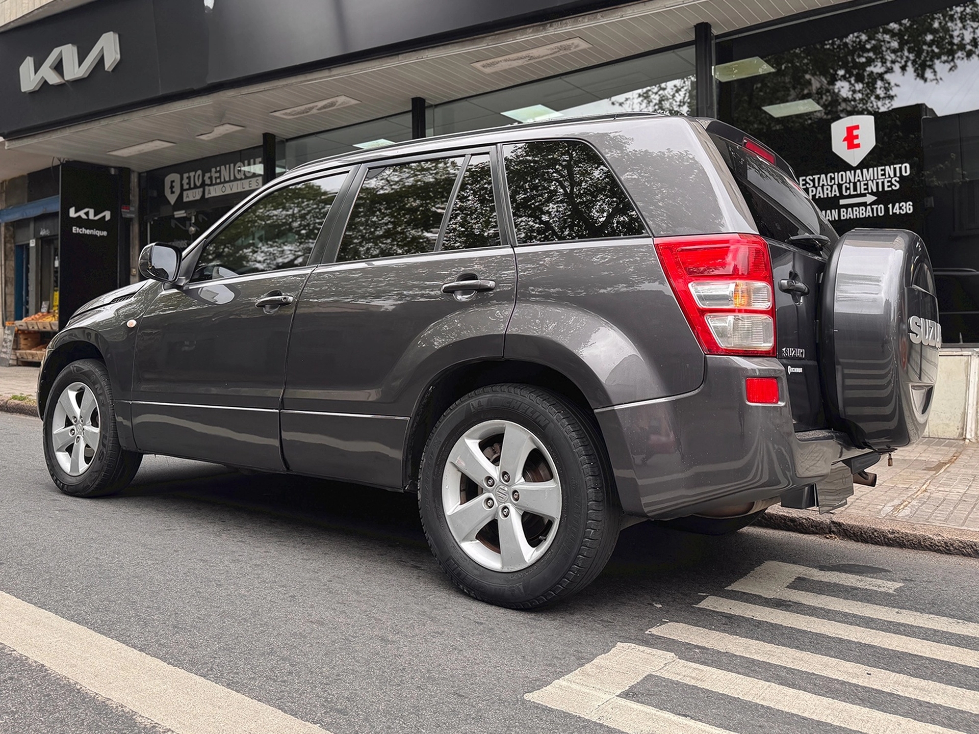 Suzuki Grand Vitara 2.4 A/T 2WD Full