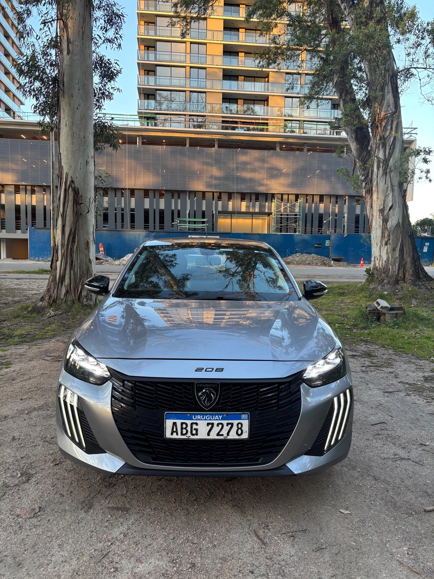 Peugeot 208 style 1.0