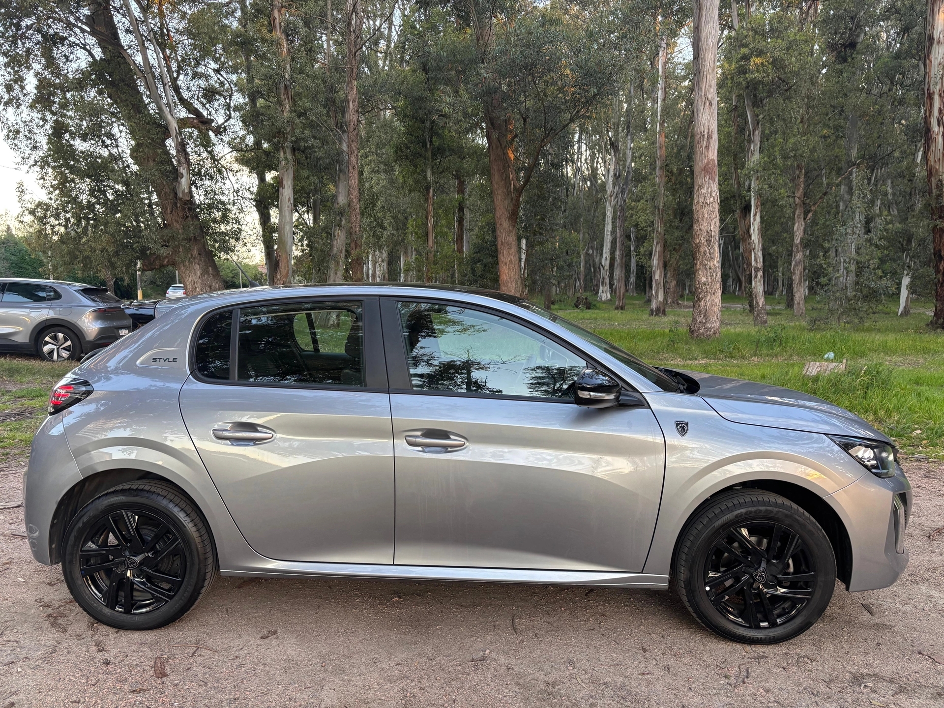 Peugeot 208 style 1.0